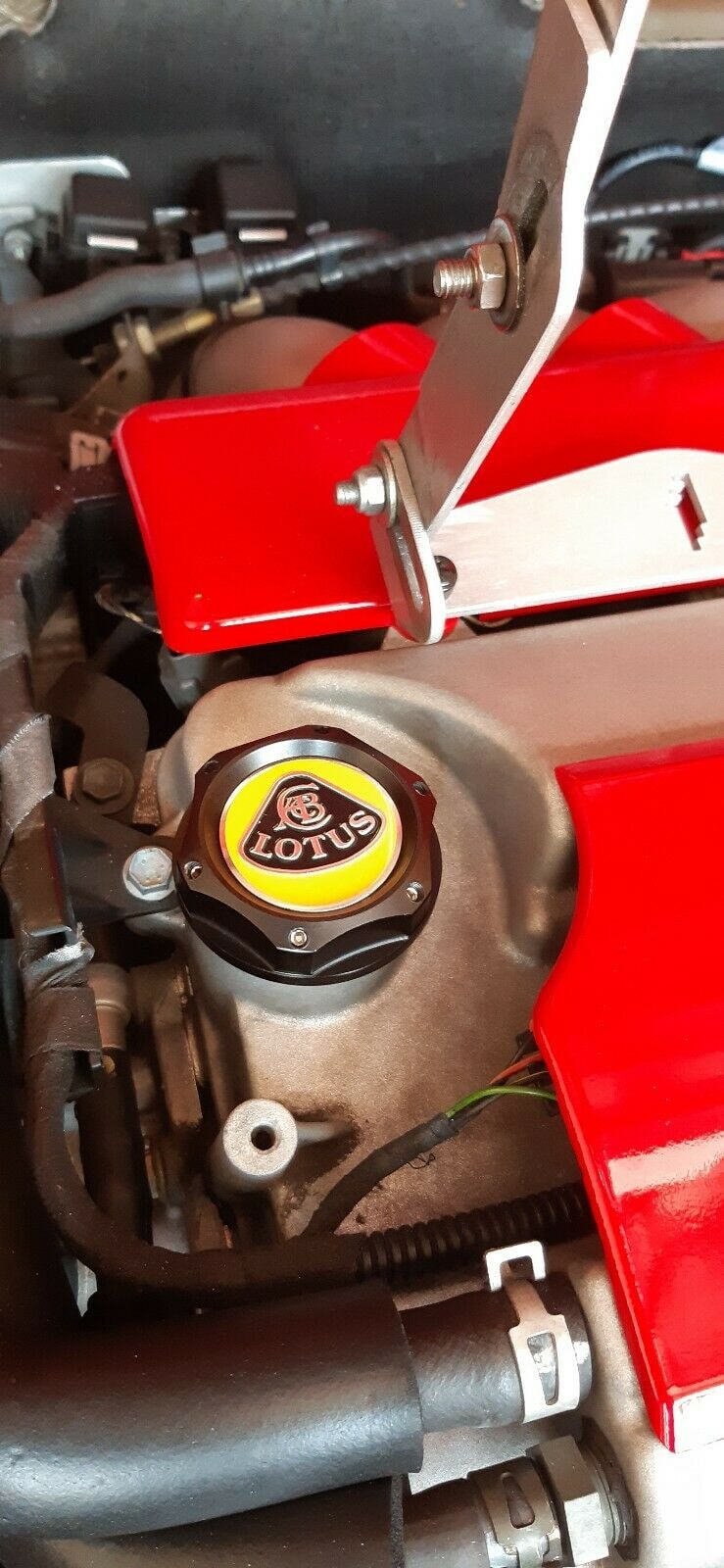Black aluminum oil cap for Lotus Elise Exige Evora